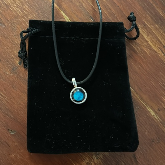 ‘Moonglow’ Moon-phase Necklace (New Moon) - Picture 3 of 3